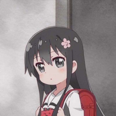 “相机对准机场 人生走进牢房”